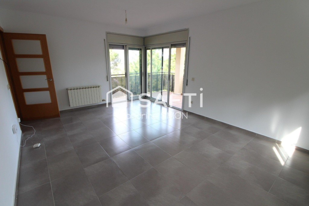 Casa luminosa con vistas a la montaña - foto 5