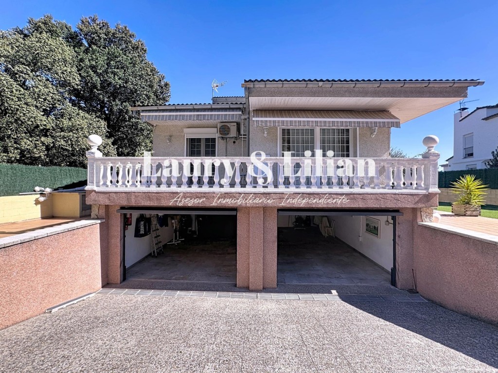 ¡Nuevo! Casa de 4 dormitorios, piscina, garaje, caseta de pi - foto 29