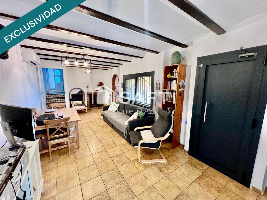 Casa con domótica, piscina y vistas a la costa brava - foto 7