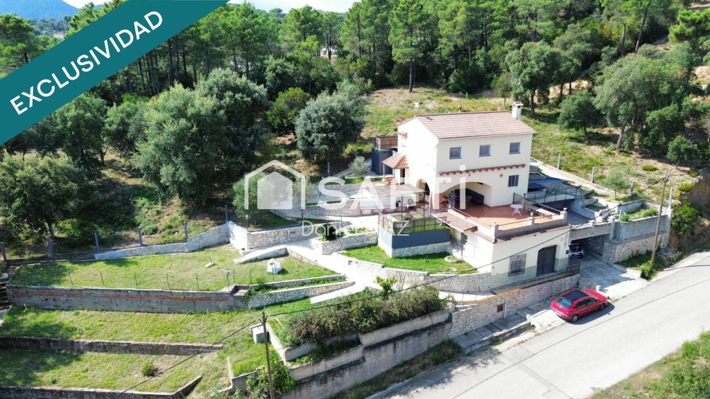 Casa con domótica, piscina y vistas a la costa brava - foto 10