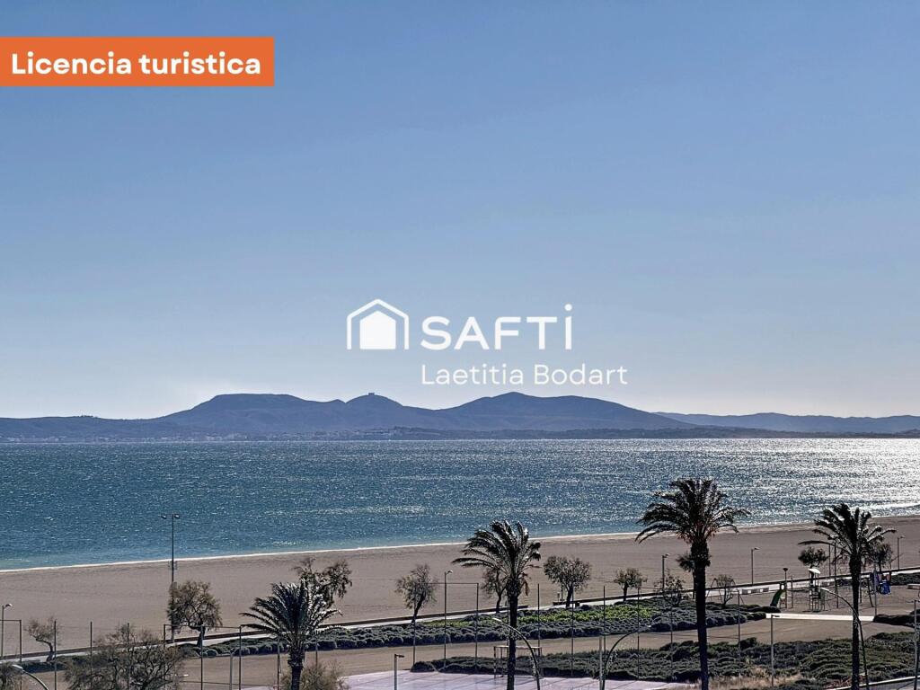 En venta: espectacular estudio frente al mar con licencia turística