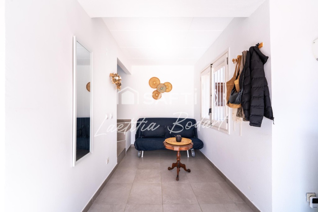 Casa adosada reformada 2 habitaciones y con Jardín Privado – - foto 6