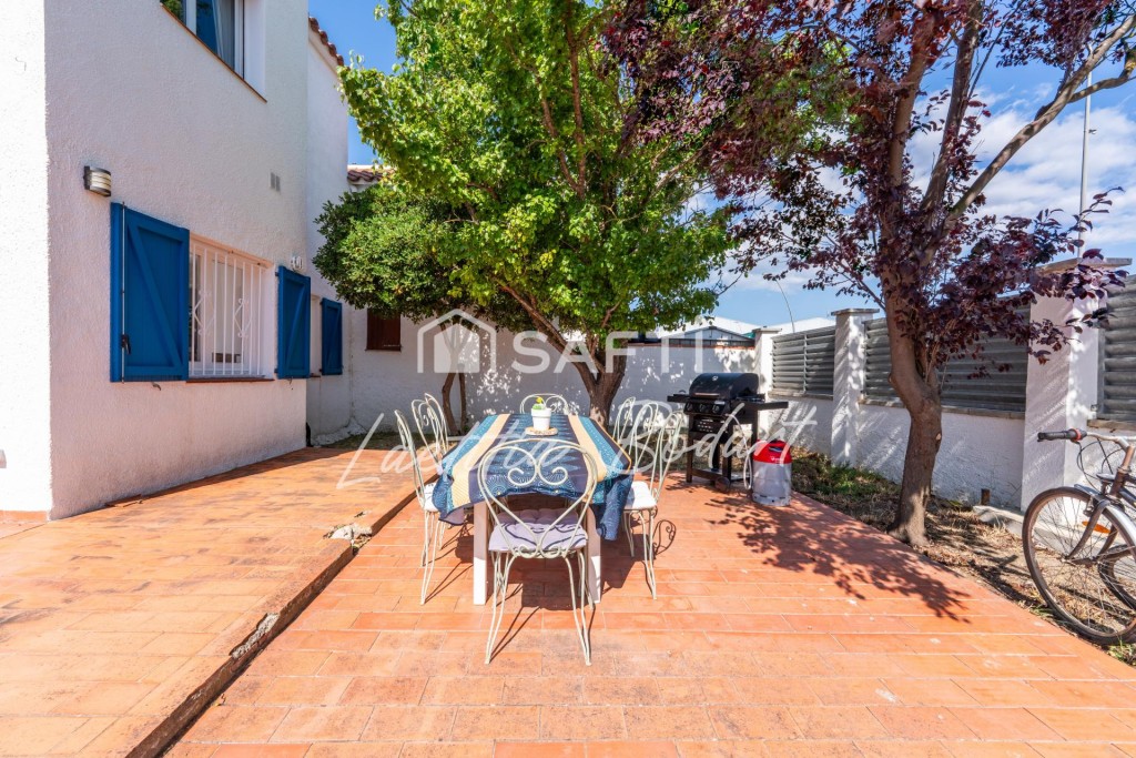 Casa adosada reformada 2 habitaciones y con Jardín Privado – - foto 24