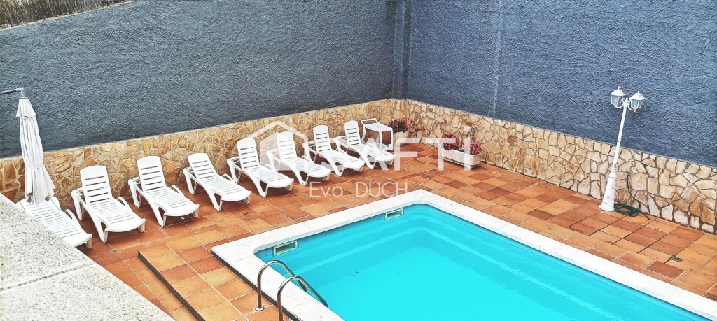 Tu oasis con piscina, buhardilla y licencia turística en Mas - foto 4