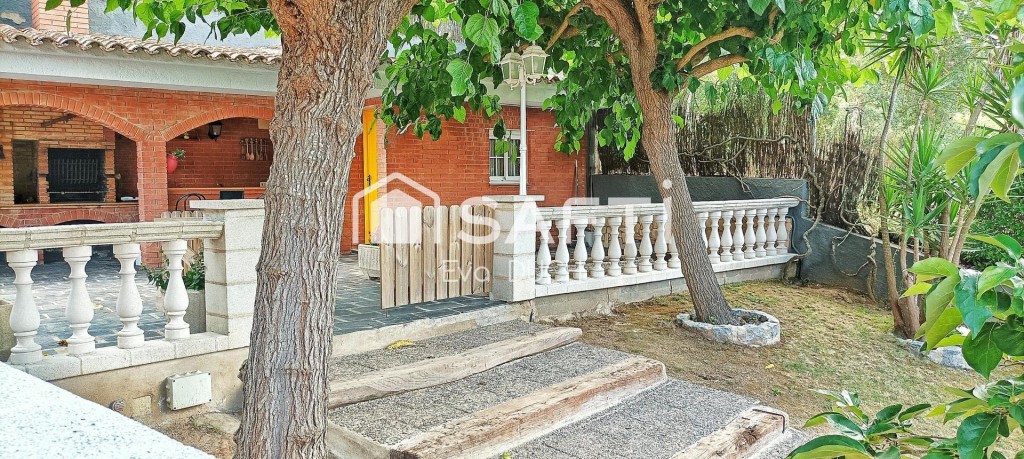 Tu oasis con piscina, buhardilla y licencia turística en Mas - foto 9