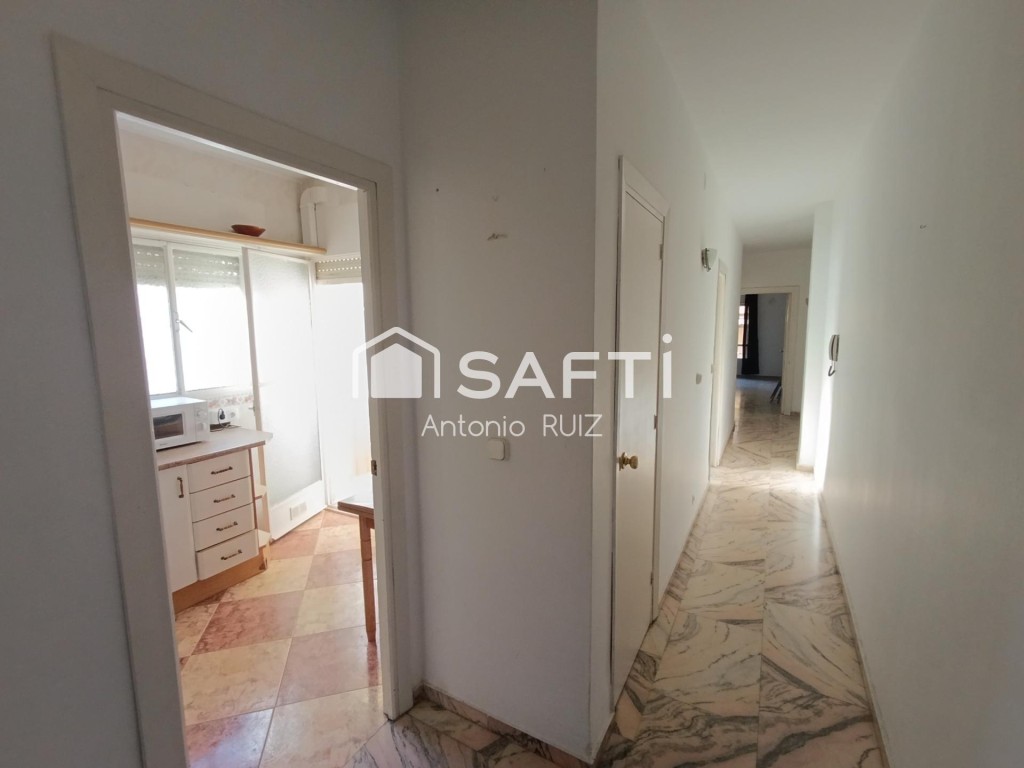 Piso de 105 m², zona Avd. Libertad. SIN COMISIÓN DE COMPRA. - foto 25