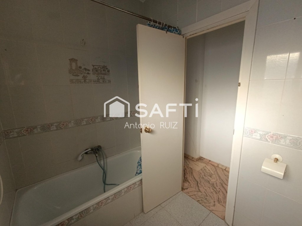 Piso de 105 m², zona Avd. Libertad. SIN COMISIÓN DE COMPRA. - foto 16