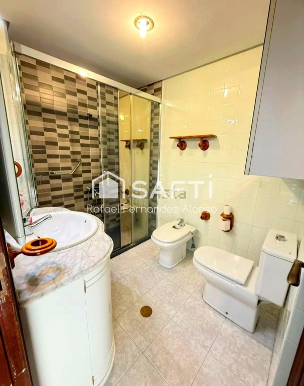 FANTÁSTICO PISO LUMINOSO EN BUEN ESTADO. ZONA PASEO SALAMANC - foto 21