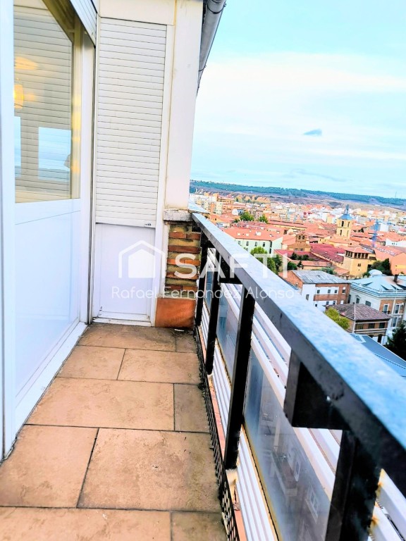 ESPECTACULAR PISO-ATICO CON VISTAS ESPECTACULARES. ZONA PLAZ - foto 15