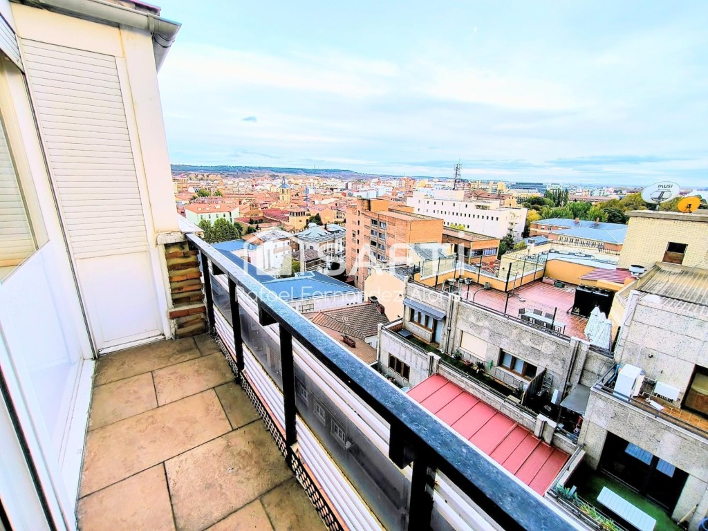 ESPECTACULAR PISO-ATICO CON VISTAS ESPECTACULARES. ZONA PLAZ - foto 16