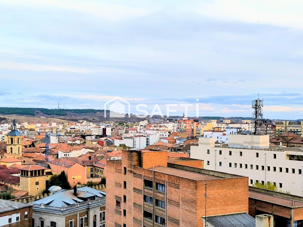 ESPECTACULAR PISO-ATICO CON VISTAS ESPECTACULARES. ZONA PLAZ - foto 19