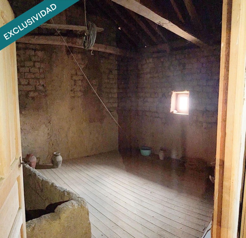 CASA RURAL TRADICIONAL CON PATIO, PORTALÓN Y PAJAR en Relieg - foto 36