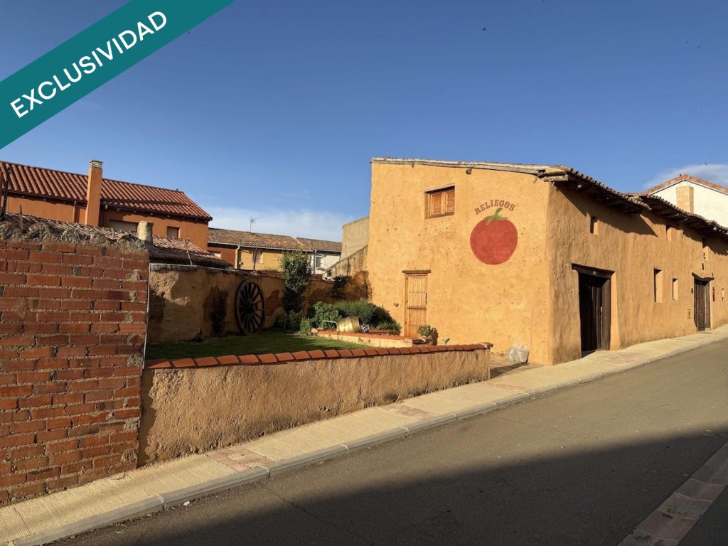 CASA RURAL TRADICIONAL CON PATIO, PORTALÓN Y PAJAR en Relieg - foto 30