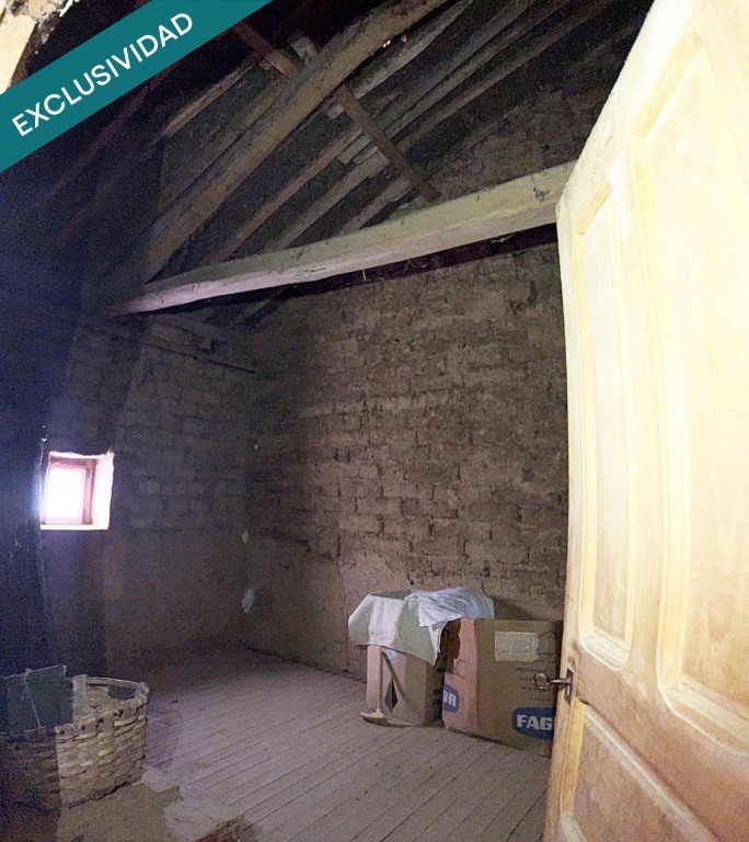 CASA RURAL TRADICIONAL CON PATIO, PORTALÓN Y PAJAR en Relieg - foto 33