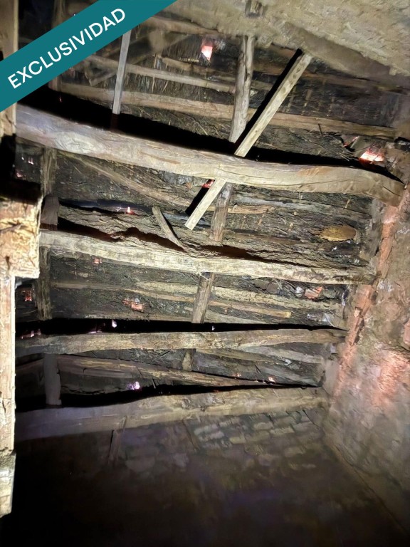 CASA RURAL TRADICIONAL CON PATIO, PORTALÓN Y PAJAR en Relieg - foto 44