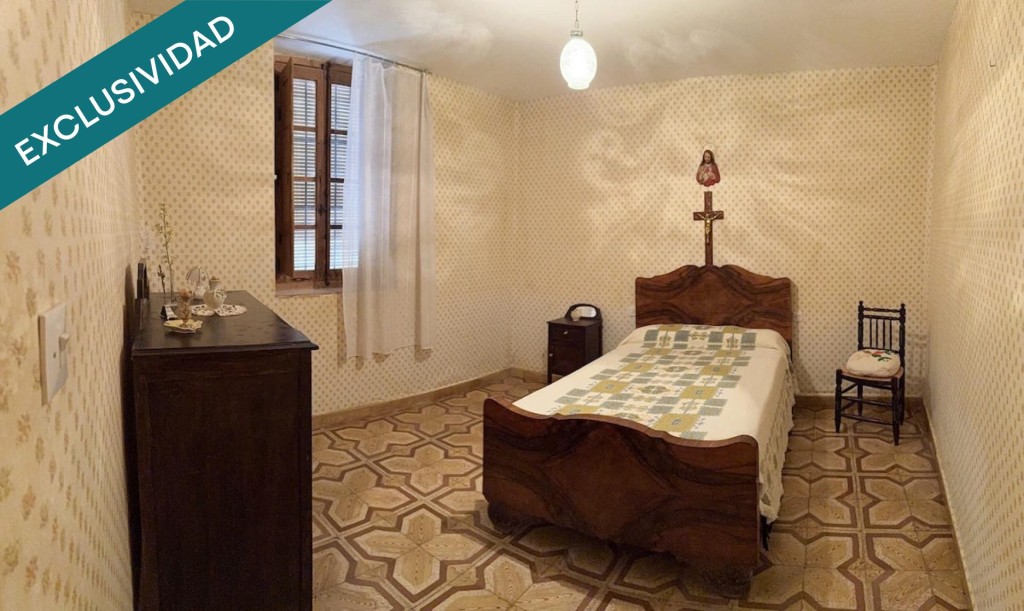 CASA RURAL TRADICIONAL CON PATIO, PORTALÓN Y PAJAR en Relieg - foto 5