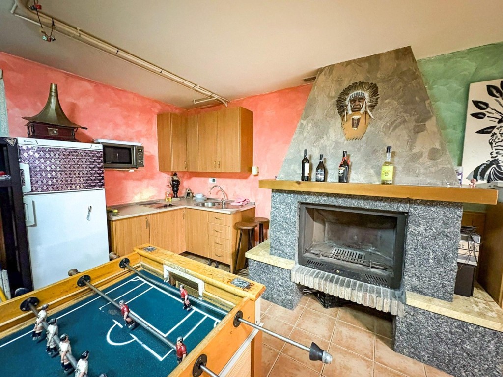 Amplio dúplex con patio, garaje y todas las comodidades. - foto 33