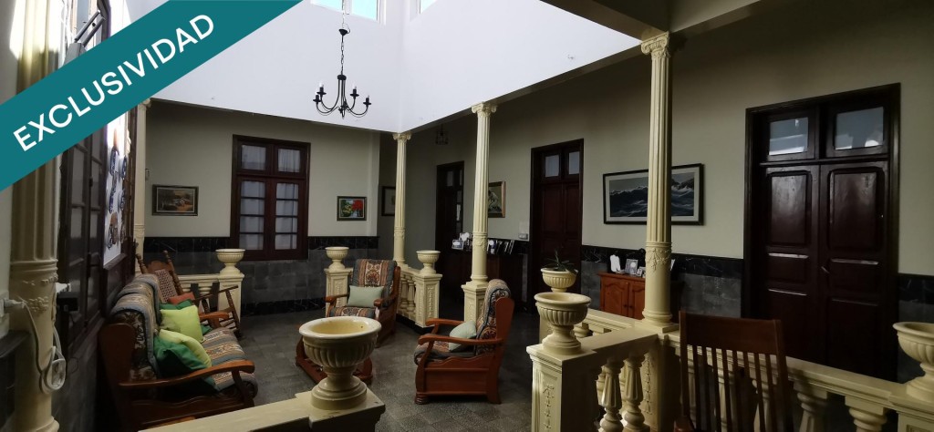 ENCANTADORA  Y AMPLIA CASA EN PLENO CENTRO DE TEROR - foto 11