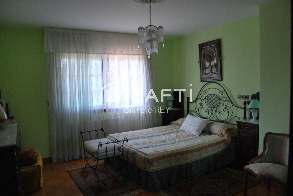 Exclusivo Chalet de 512 m²,  a 5 Minutos del Centro - foto 14