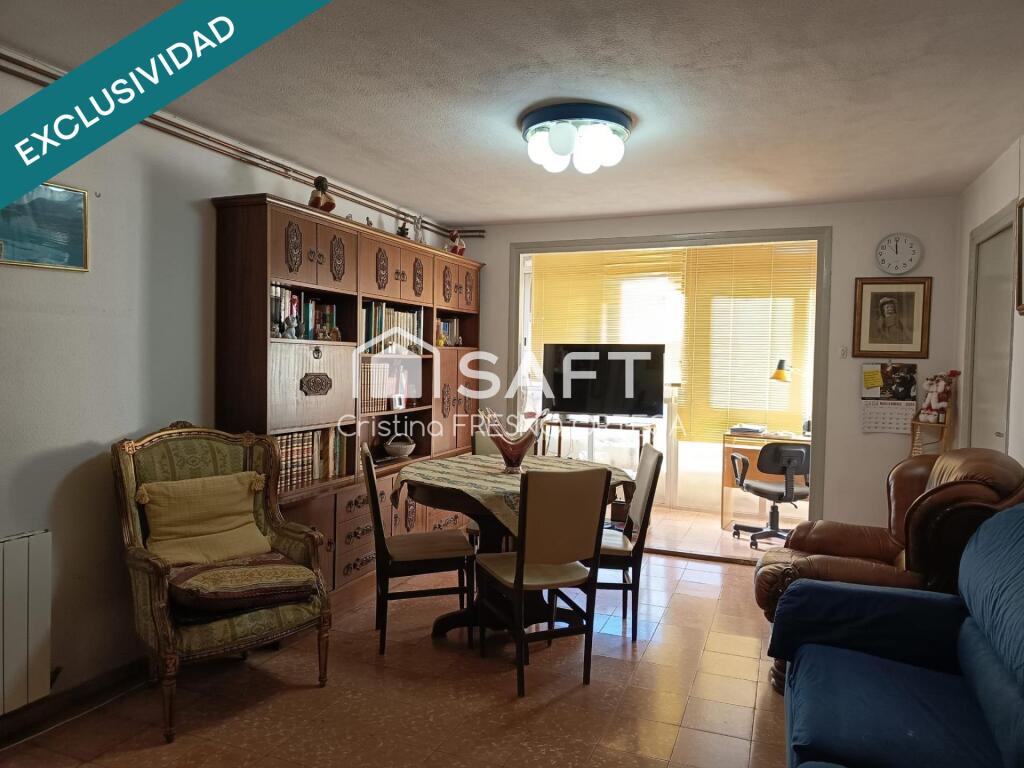 “Tu vida familiar, con colegios, tiendas y transporte a un paso.”