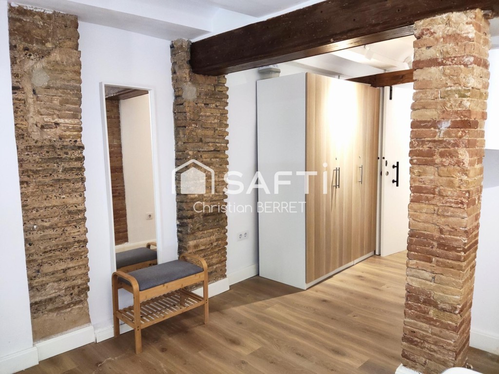 ENCANTADOR DÚPLEX REFORMADO EN PLENO CENTRO - foto 18