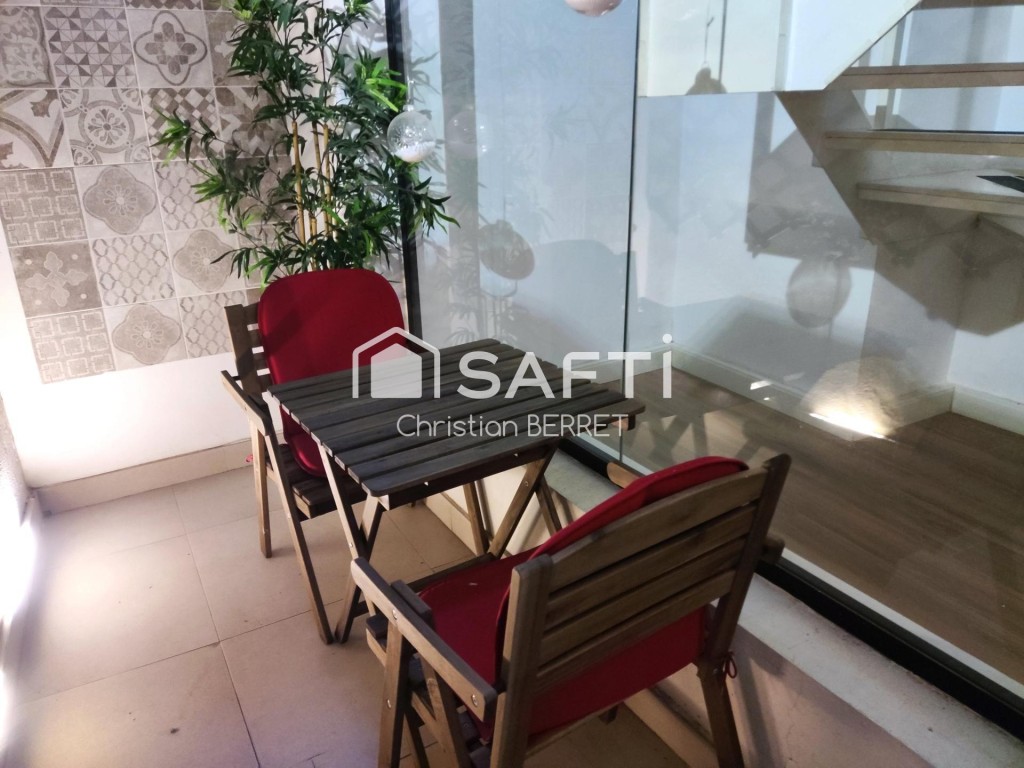 ENCANTADOR DÚPLEX REFORMADO EN PLENO CENTRO - foto 33