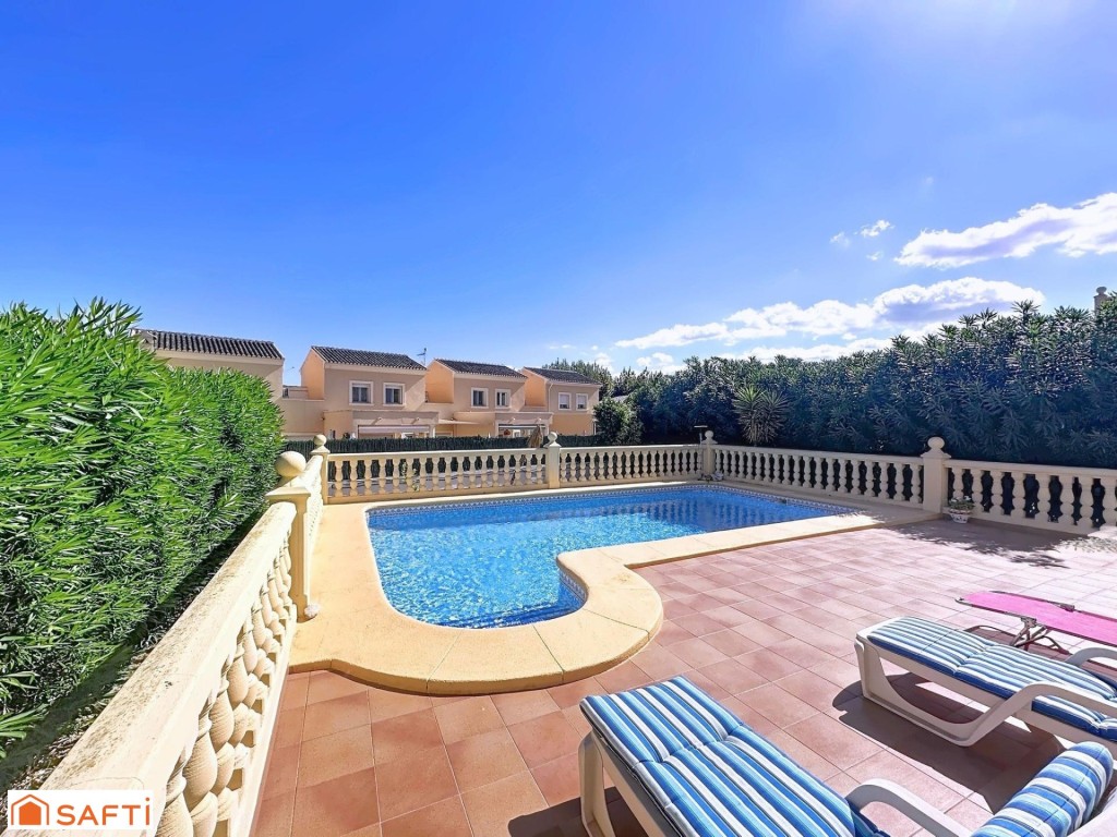 Casa luminosa con piscina en Sagra - foto 4