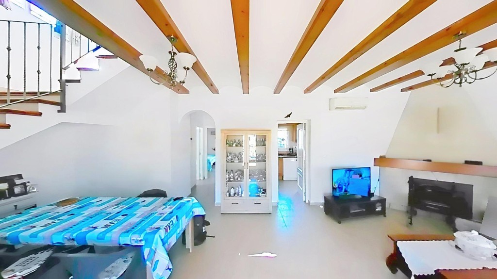 Casa luminosa con piscina en Sagra - foto 11