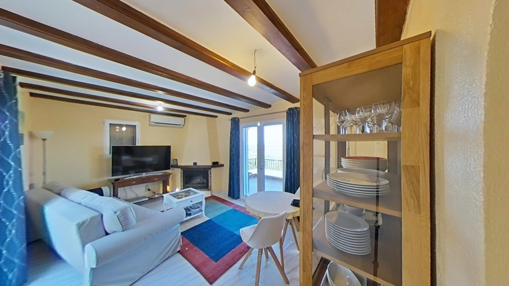 Villa 4 dormitorios en parcela amplia, zona segura La Sella - foto 8