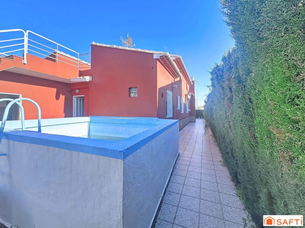 VILLA INDEPENDIENTE CON PISCINA A 500 M DE LA PLAYA – OLIVA - foto 3