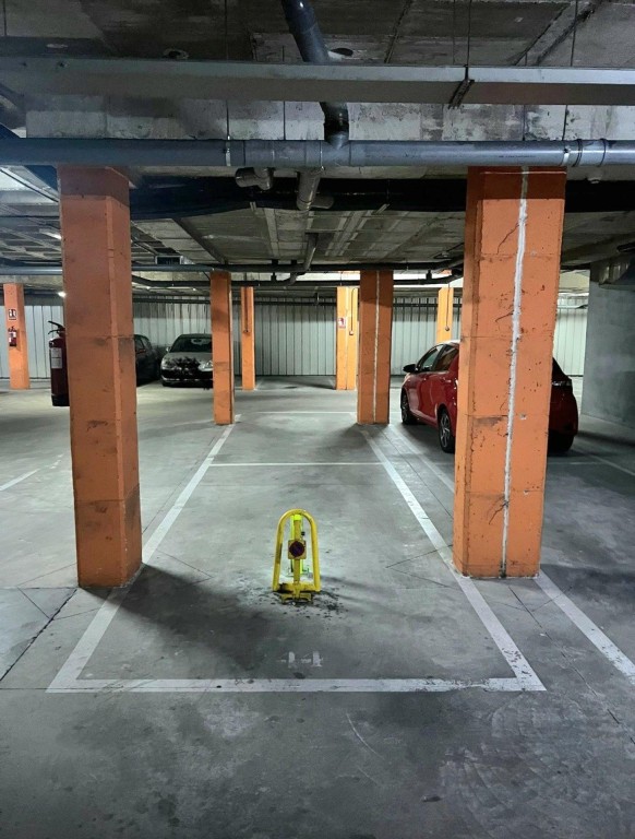 Plaza de garaje en Gabriel Garcia Maquez en Collado Villalba