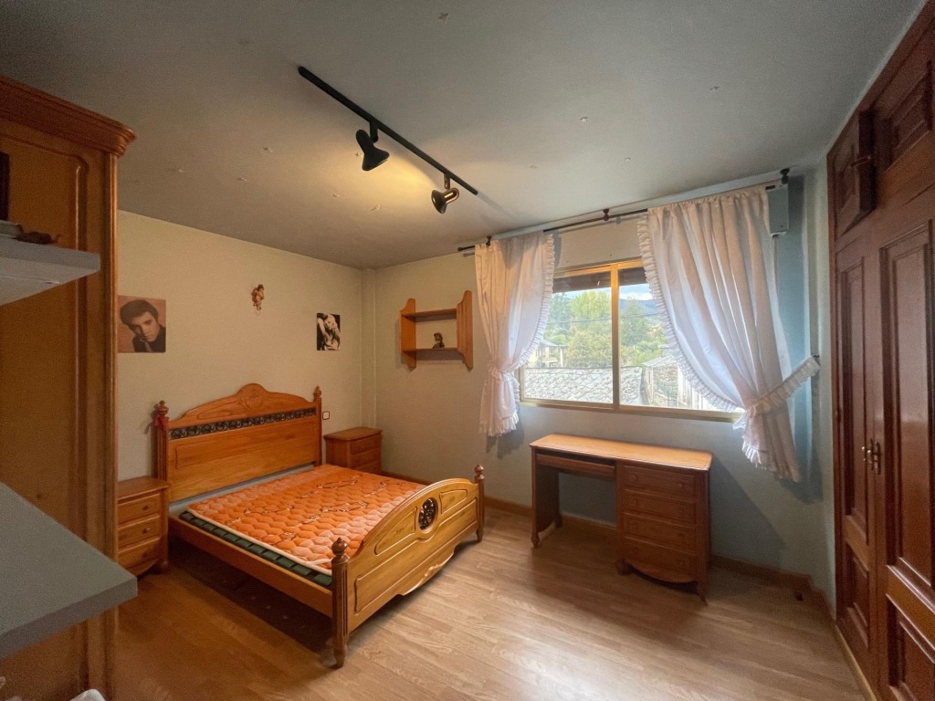 Casa y negocio en Toral de Merayo con garaje - foto 16