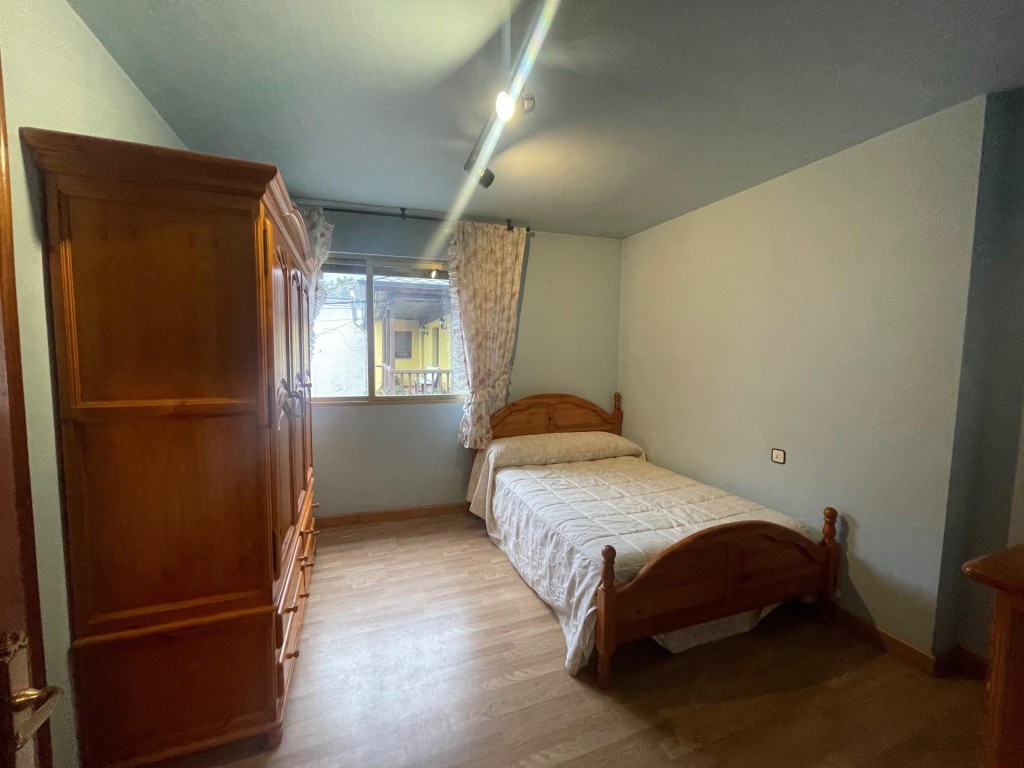 Casa y negocio en Toral de Merayo con garaje - foto 15