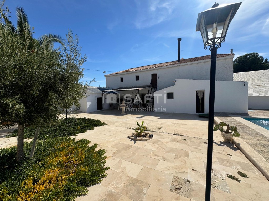 Casa rústica con piscina en Torre del Rico - foto 10