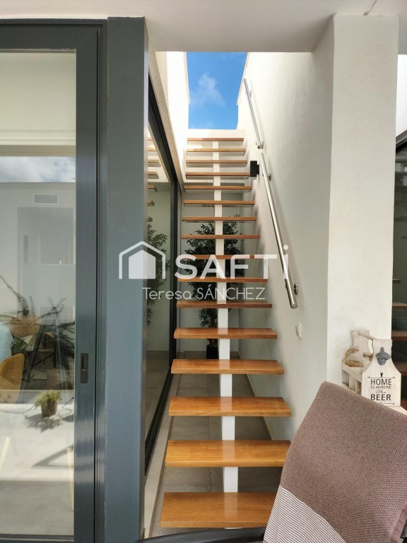 El lujo en el Mediterráneo: solárium, piscina y playa - foto 22