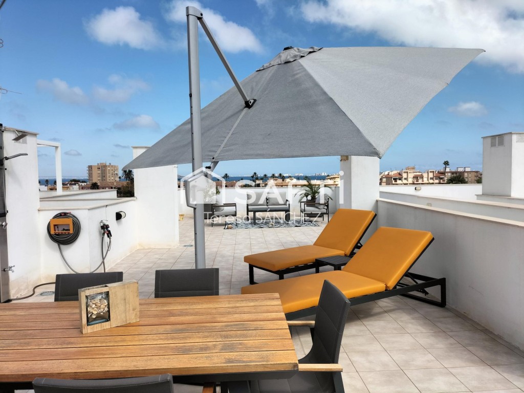 El lujo en el Mediterráneo: solárium, piscina y playa - foto 23