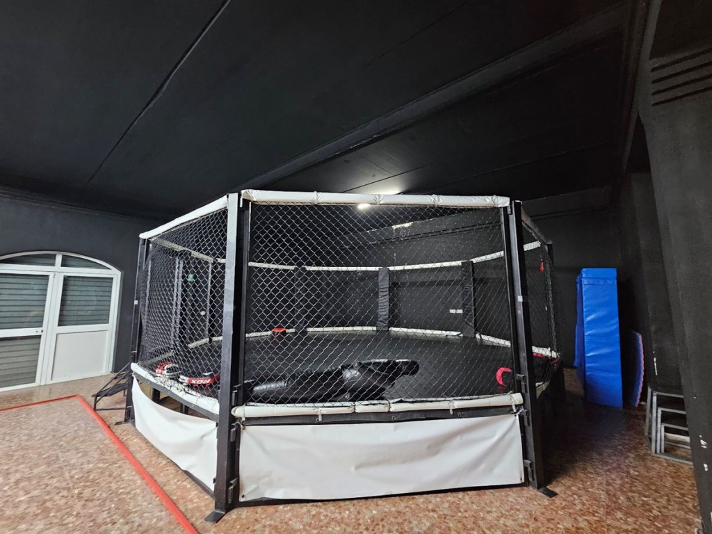 Local comercial en Venta en San Roque Cádiz - foto 9