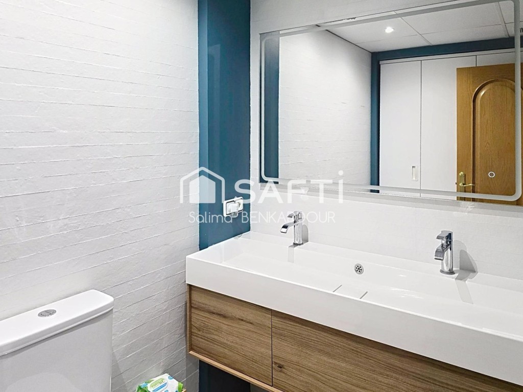 Elegante adosado de tres plantas con amplias terrazas - foto 13