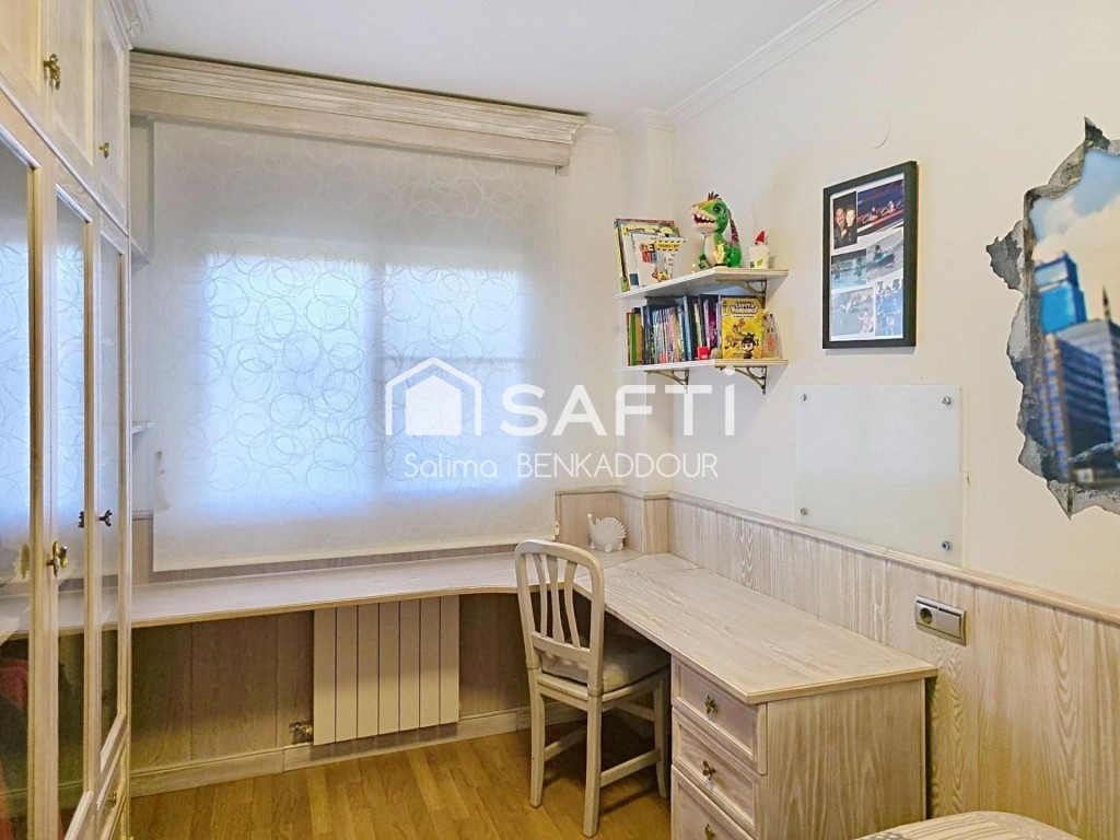 Elegante adosado de tres plantas con amplias terrazas - foto 22