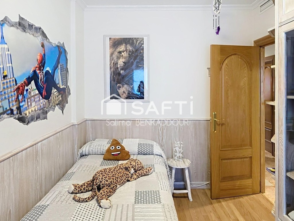 Elegante adosado de tres plantas con amplias terrazas - foto 25