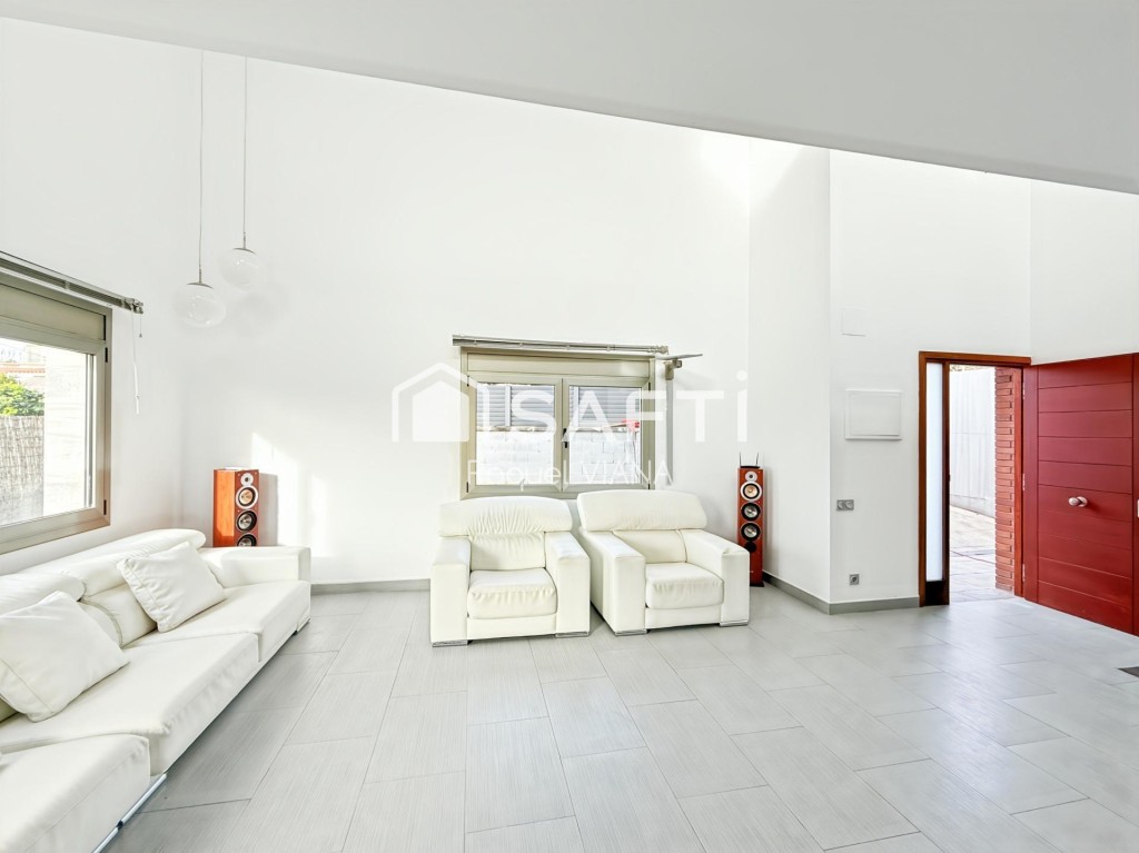 ¿Buscas una casa de alquiler con estilo moderno, espacio y l - foto 4