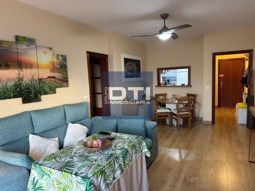 Piso exterior reformado con vistas a la Ría de Huelva y Punta Umbría – Plaza de los Dolores, ascensor