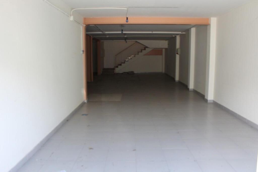LOCAL COMERCIAL  EN EL VENDRELL