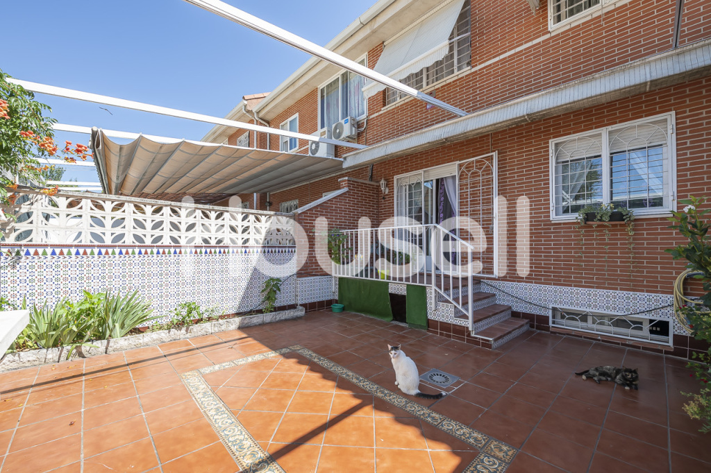 Foto Casa en Venta en Alcala De Henares, Madrid - € 375.000 - mil1019038 - BienesOnLine