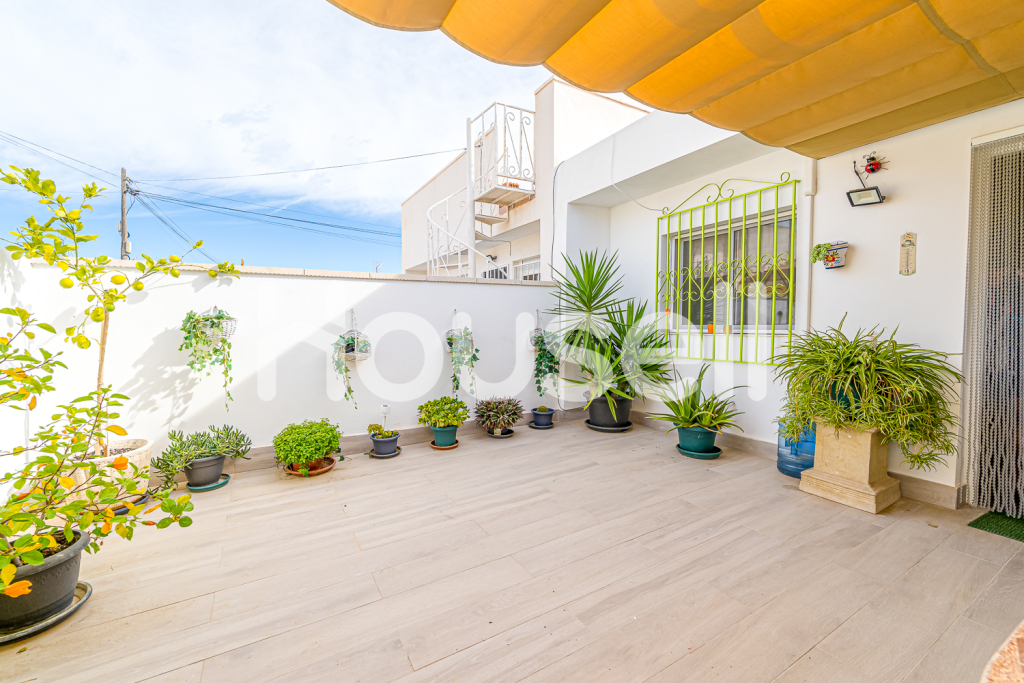 Foto Casa en Venta en Torrevieja, Alicante - € 99.900 - mil1034537 - BienesOnLine