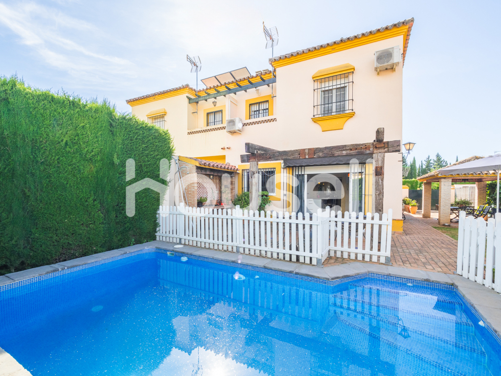 Foto Casa en Venta en Dos Hermanas, Sevilla - € 472.000 - mil1055603 - BienesOnLine