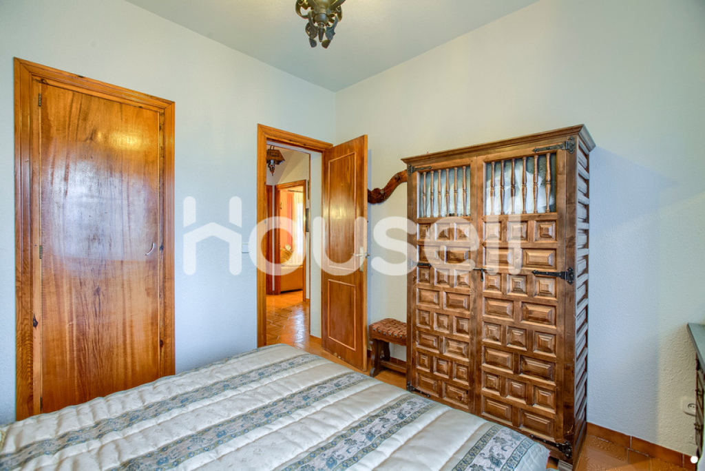 Casa en venta de 166 m² en Calle Lirio, 40400 El Espinar (Segovia)