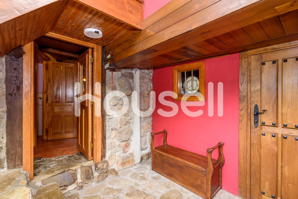 Casa en venta de 150 m² en Avenida Santianes 67, 33111 Teverga (Asturias)