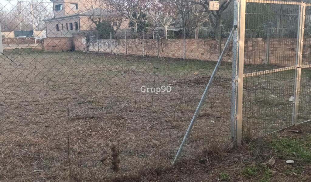 terreno en venta en calle albert coma i estadella, ciutat jardi, lleida. foto grande (2)