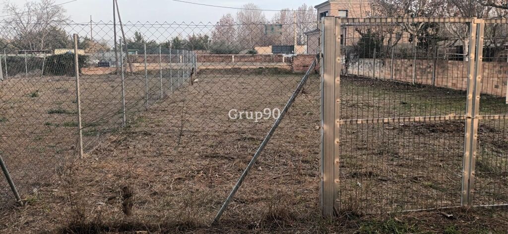 terreno en venta en calle albert coma i estadella, ciutat jardi, lleida. foto grande (3)
